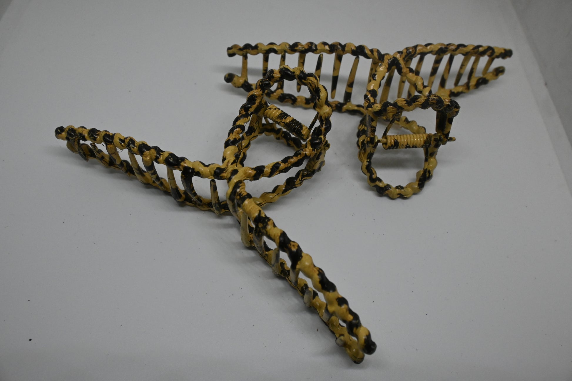 Piraña metálica engomada