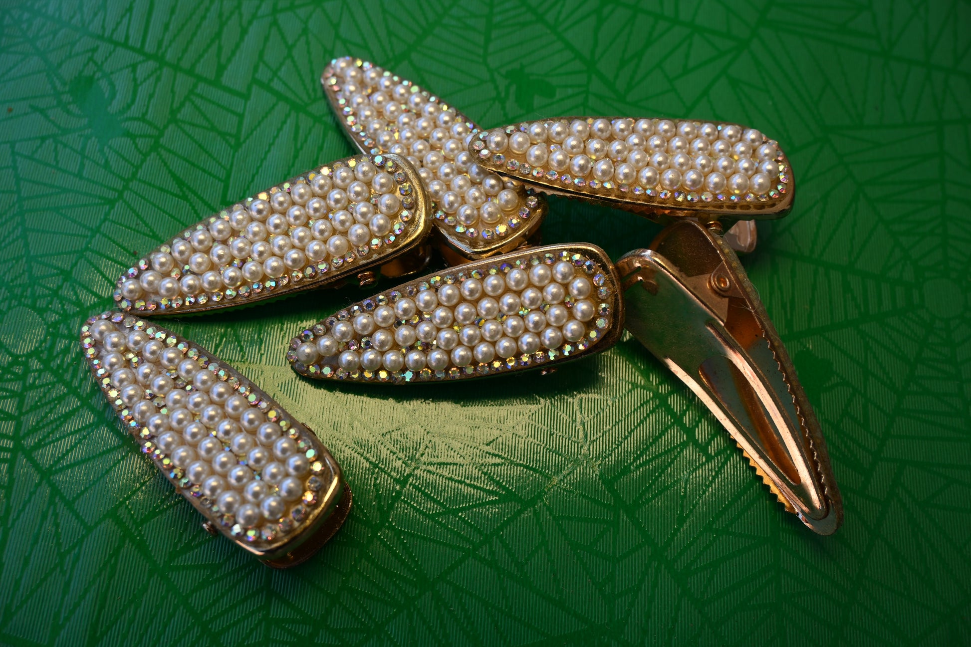 Pinza pico para el cabello